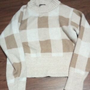 Cozy Checkered Sweater - Cream and Tan